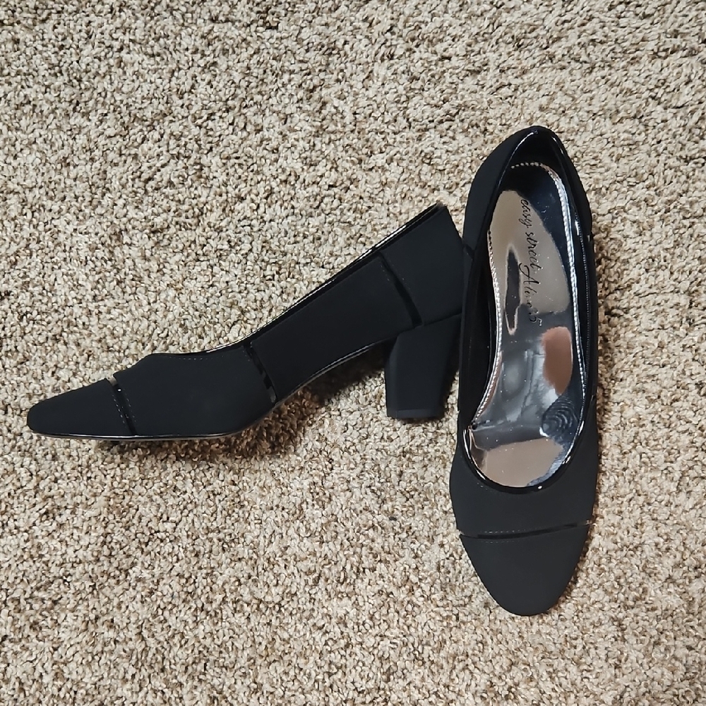 Easy Street Black Women's Heels